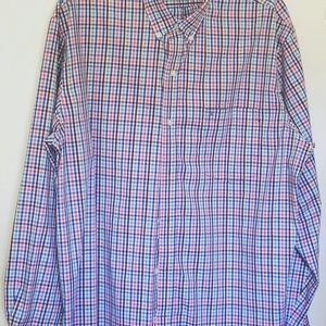 IZOD Men Long Sleeves shirt